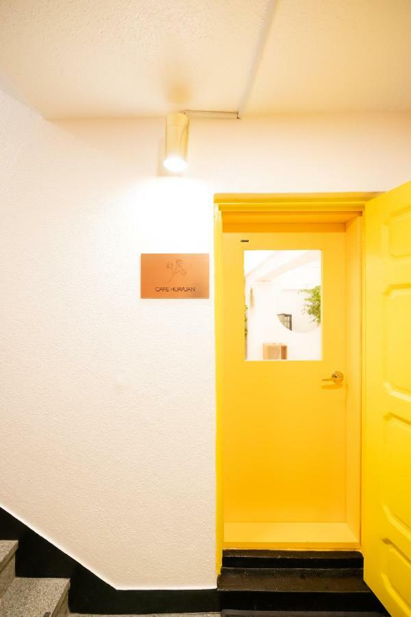 Huayuanhouse Hq In Hongdae Hotel Seoul Exterior photo